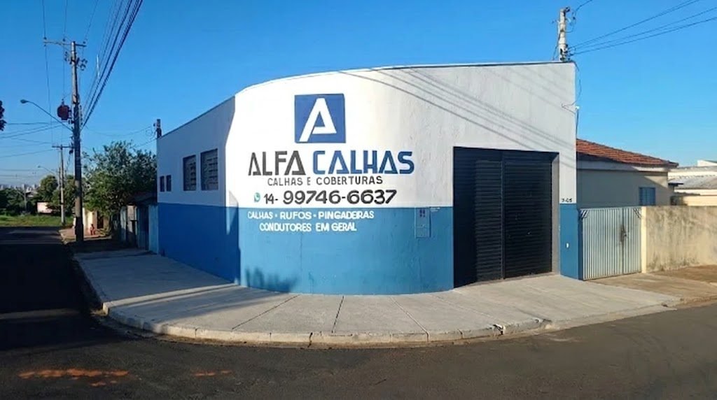 Foto de obra — calha instalada em telhado (hero da Home)